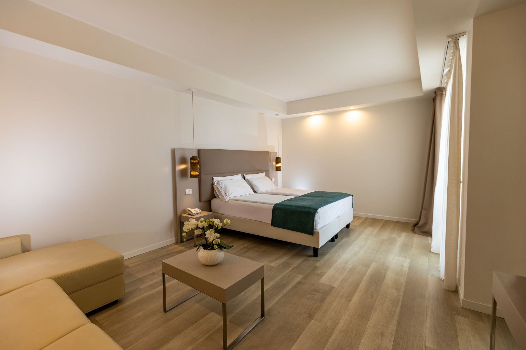 Europa-Hotel-Sirmione-4s-gardasee-zimmer-suiten-l03