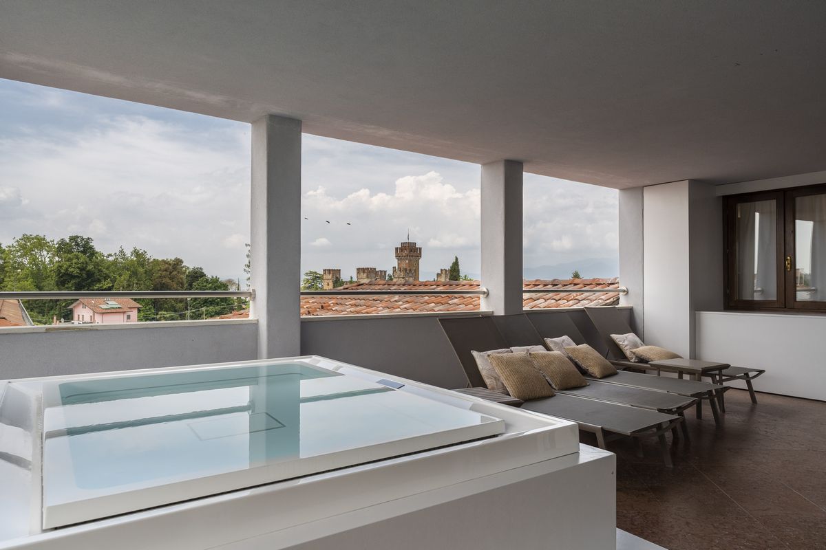 luxushotel-gardasee-palazzo-della-scala-lazise-luxury-suite-12