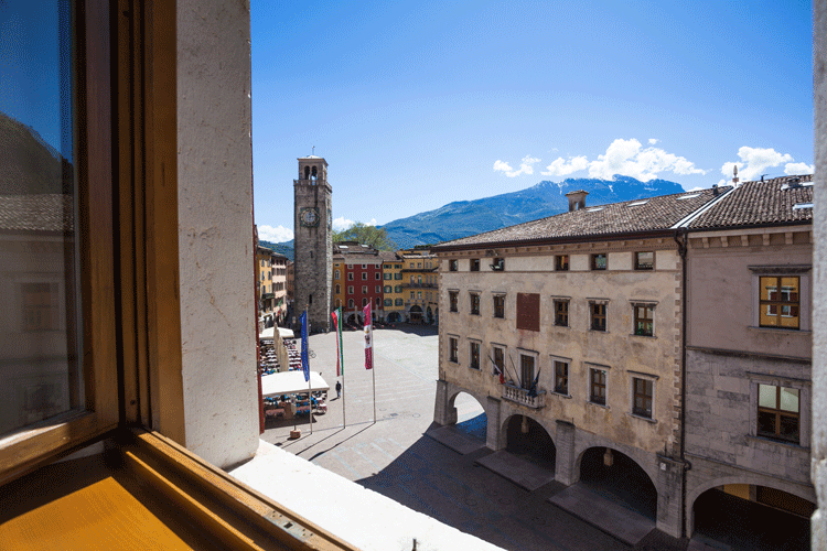 Hotel-Portici-Riva-del-Garda-panorama