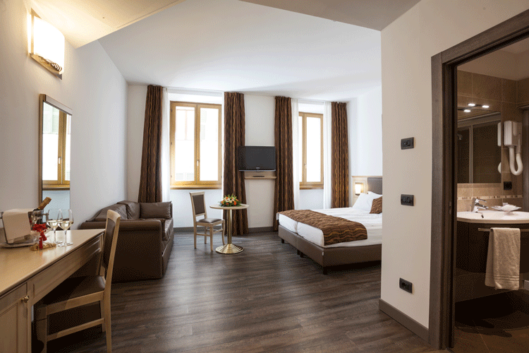 Hotel-Portici-Riva-del-Garda-suite